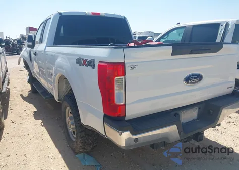 2019 Ford F-250 Xl z USA, uszkodzony, nr VIN 1FT7X2B67KEE59717